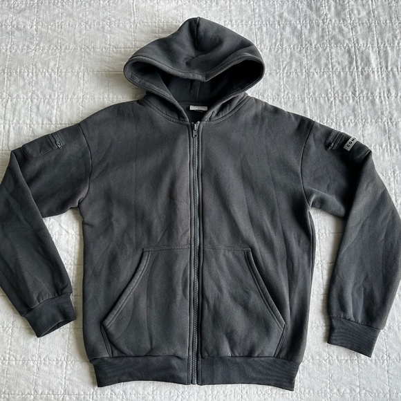 Comfrt Travel Essentials Zip Hoodie, Steel Gray, Medium - Picture 2 of 9